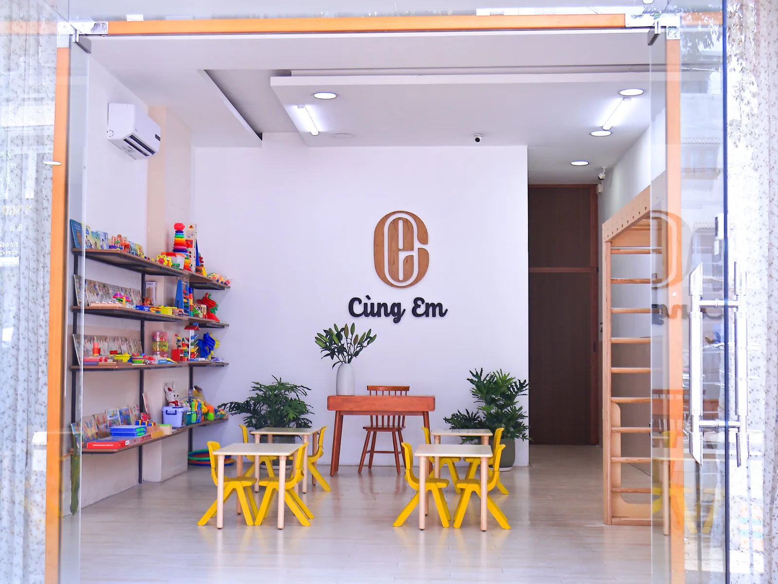 Phòng học tại Cùng Em cơ sở 2